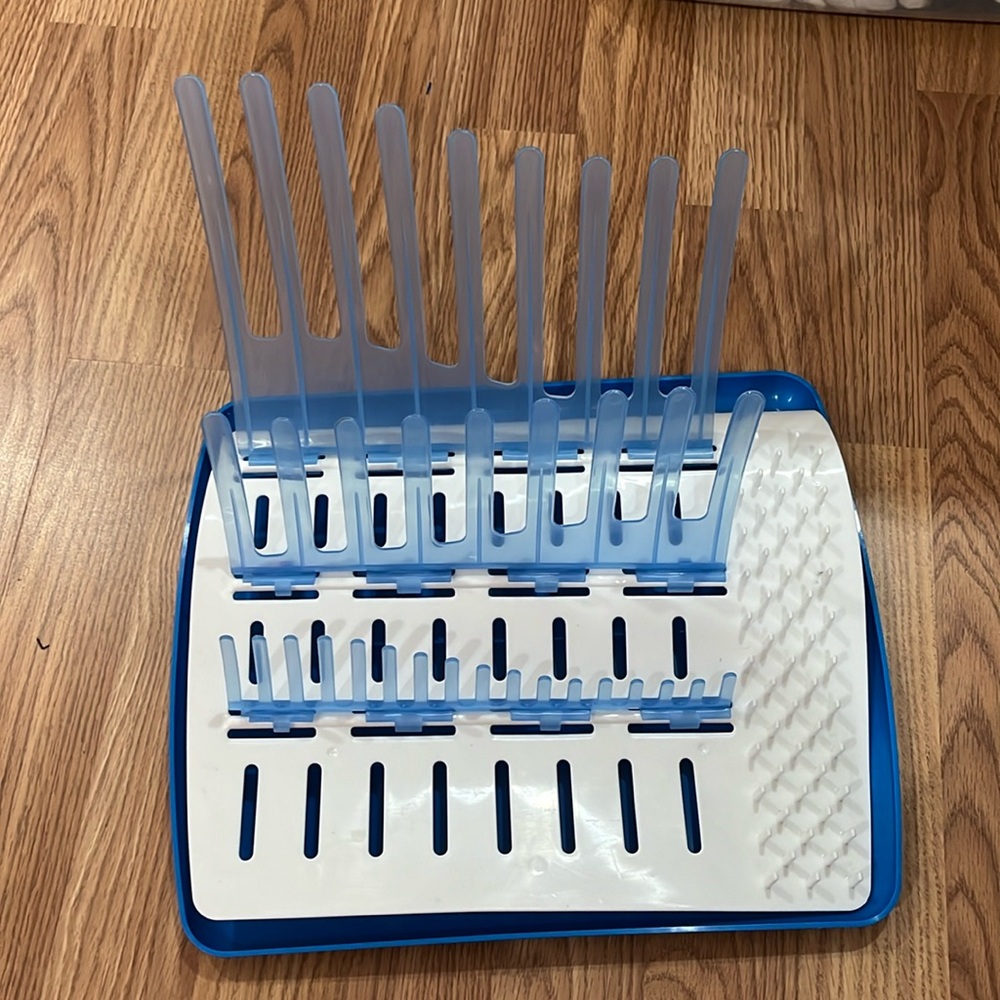 Dr browns baby bottle dyer rack